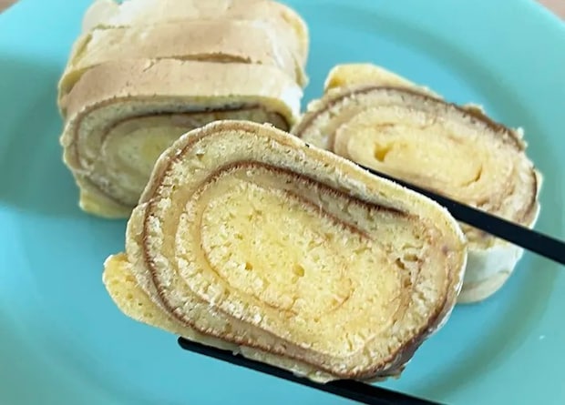 大きめに焼いた玉子焼き風ホットケーキの写真（撮影：grapeフード編集部）