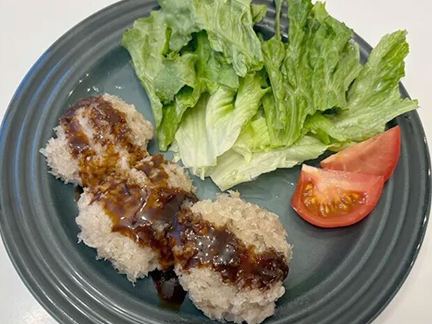 パン粉をレンチンして…? 10分で完成する『とんかつ風おかず』に「衣がサクサク」
