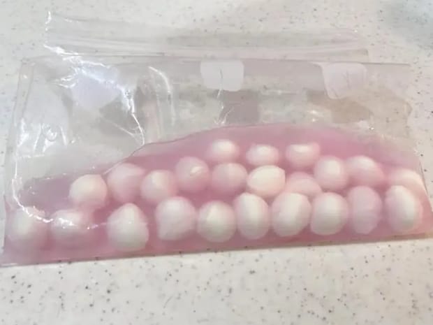 捨てたらもったいない! ピンクの液体の使い道に「味つけいらず」「娘が大喜び」