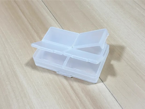 『両面収納小物ケース』の画像（撮影：grapeライフハック編集部）