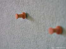 子供が描いた絵、穴をあけずに飾りたい！　プロが教えるテクニックは…