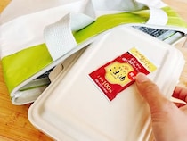 ごま油の新しい持ち歩き方　いつでも新鮮な風味が味わえるパックに「こういうのほしかった」「感動した」