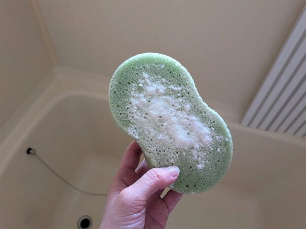 重曹で洗わないで！　化学メーカーが教える「洗うと変色するモノ」とは？