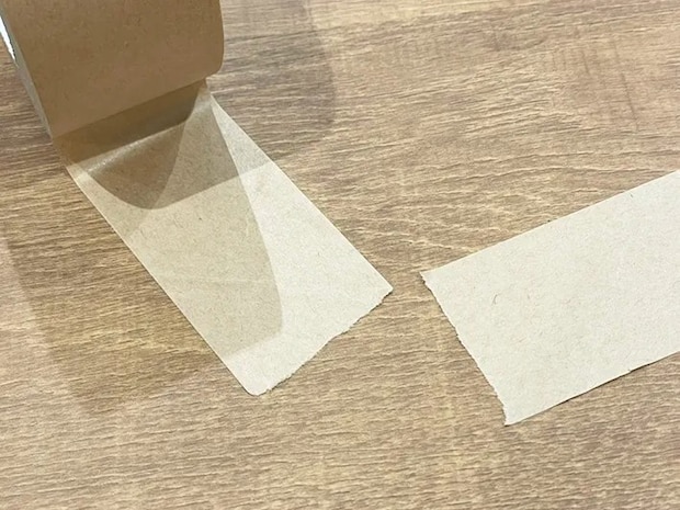 切れたクラフトテープの写真（撮影：grapeライフハック編集部）