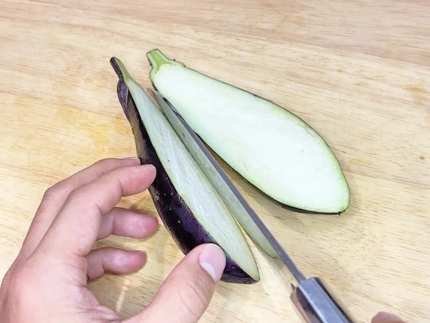 その方法、もったいないかも！　ナスの切り方をちょっと変えると「食べる部分増えた」「次もこうする」