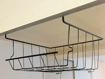 100均の吊り下げラックは『縦』で使う！　意外な活用法に「想像以上に使える」