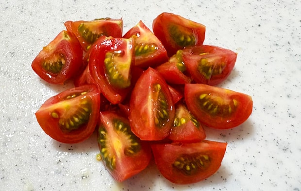 『ワカモレ』の調理写真（撮影：grapeフード編集部）