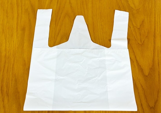 袋のたたみ方写真（撮影：grapeライフハック編集部）