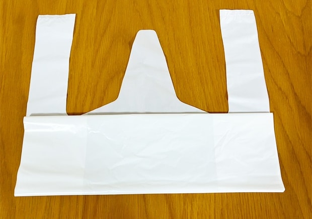 袋のたたみ方写真（撮影：grapeライフハック編集部）