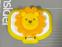 『ウェットシートの蓋』をノートに貼ると…　試して便利だった活用法に「座布団3枚！」