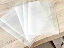 古いクリアファイルを冷蔵庫に貼ると？　家族が喜ぶ使い道に「捨てなくてよかった」