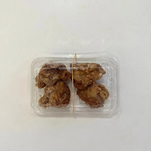 惣菜のパック（撮影：grapeライフハック編集部）