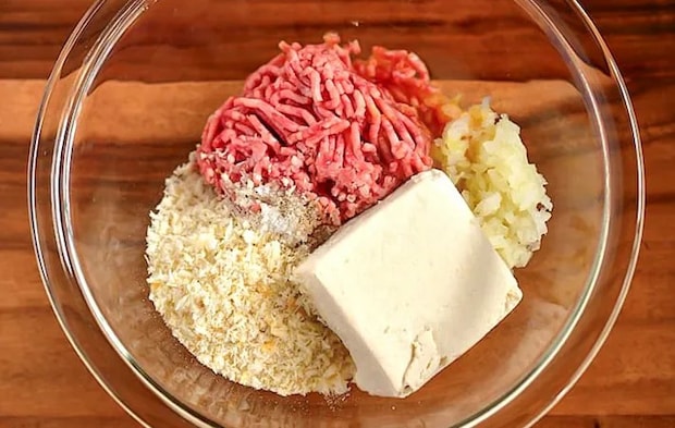 『豆腐ハンバーグ』を作る写真（撮影：小泉明代）