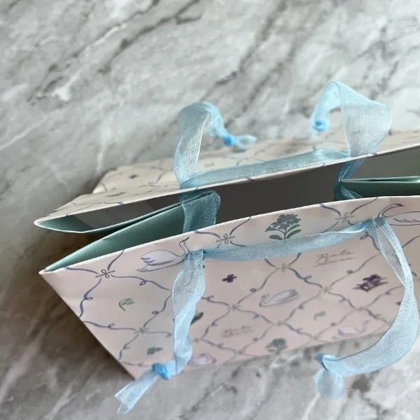正しい穴の位置の確認（撮影：grapeライフハック編集部）
