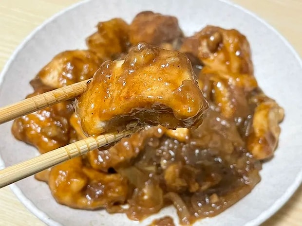 完成した『鶏肉のオレンジ煮』の写真（撮影：grapeフード編集部）
