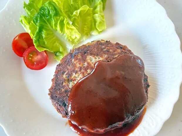 スーパーの肉コーナーに行ってみて！タダで手に入るものでいつものハンバーグがワンランクアップ