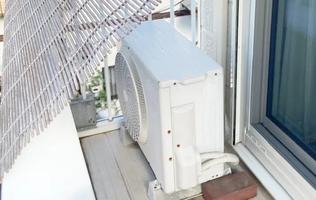 丁寧に清掃した室外機の写真（撮影：grapeライフハック編集部）