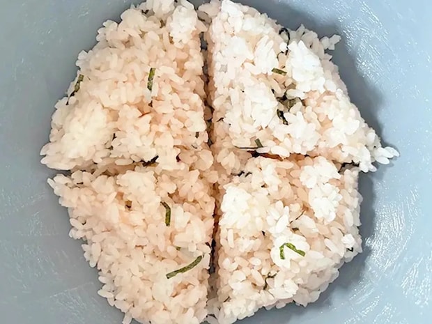 パスタソースを『おにぎり』に活用！　簡単＆節約アイディアに「この手があったか！」