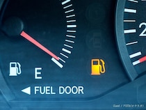 ガソリン代をムダにしない「運転のコツ」　実はアクセルを踏む時に？【事故防止】