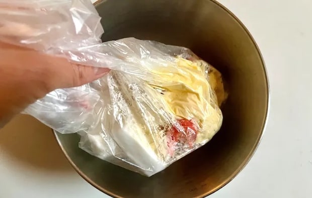 ポリ袋でよくつぶす写真（撮影：エニママ）