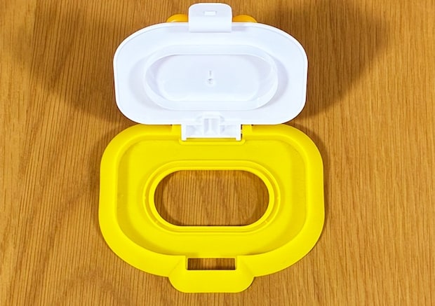 ウェットシートの蓋活用写真（撮影：grapeライフハック編集部）