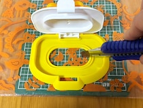 ウェットシートの蓋の『じゃない使い方』3選　手放せなくなるアイディアとは？