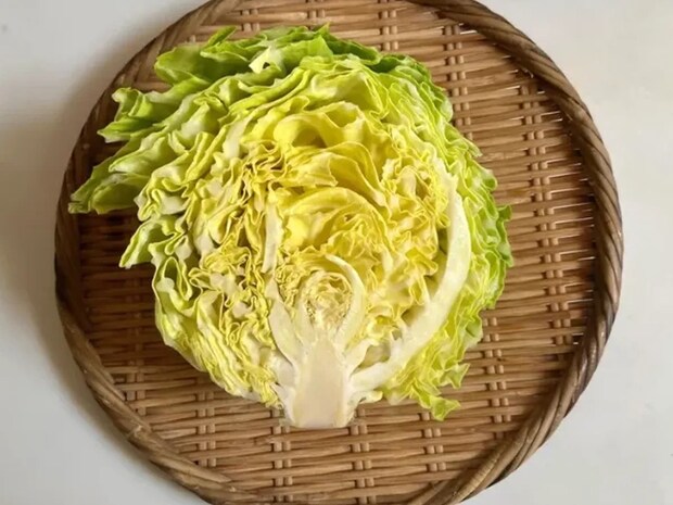 旬を楽しめるのは今だけ！　5分で作ったキャベツの簡単おかずに「息子が一気に完食」