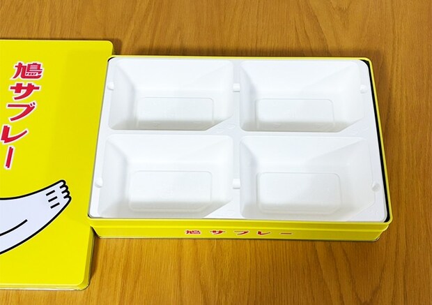 鳩サブレーの缶の活用写真（撮影：grapeライフハック編集部）