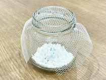 小さい空き瓶に入れたのは？　思わぬアイテムが『芳香剤』になった