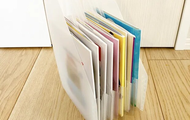 小さな絵本収納の画像（撮影:エニママ）