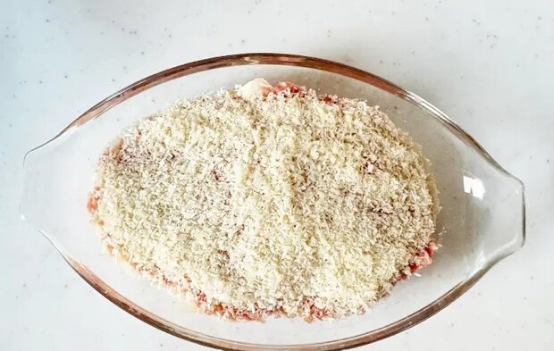 パン粉を振りかけた画像（撮影：エニママ）