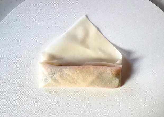 両端を折りたたんだ画像（撮影：エニママ）