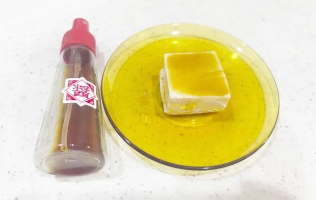 醤油ボトルと豆腐の画像（撮影：エニママ）