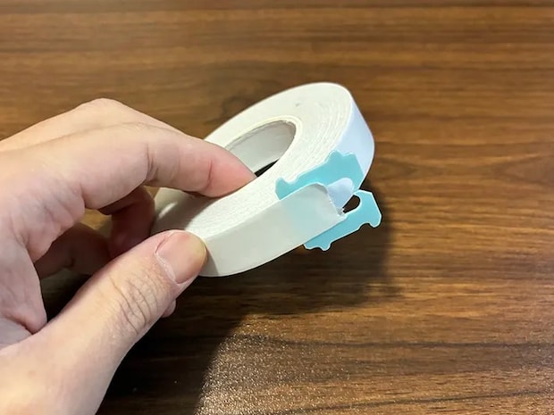 パンの留め具をつけたマスキングテープ（撮影：grapeライフハック編集部）