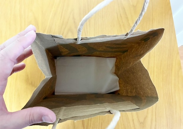 紙袋の活用写真（撮影：grapeライフハック編集部）