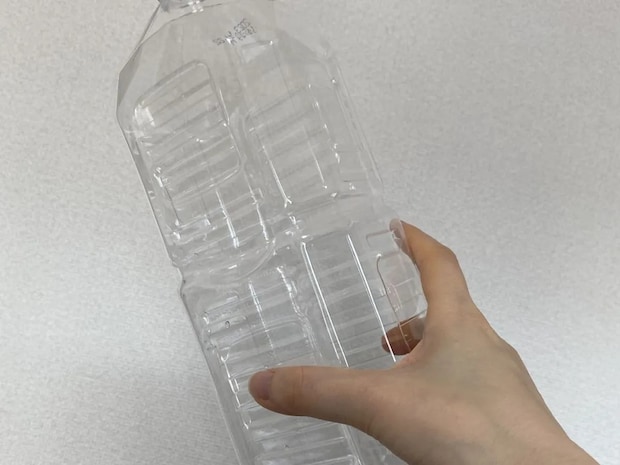 ペットボトルの先端をカットすると… まさかの再利用テクに「絶対やる」「超便利」【活用法4選】