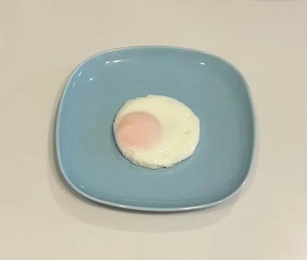 完成した目玉焼き（撮影：grapeフード編集部）