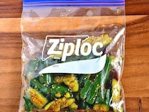 ジッパー袋にキュウリ2本入れて…　冷蔵庫で30分！やみつき簡単漬け物【管理栄養士】