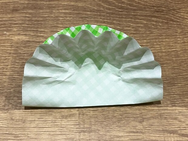 おかずカップは仕切りだけじゃない! “アイスの棒”を差してみると「快適になった!」