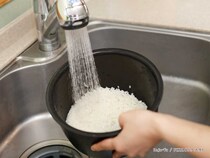シンクに流すの待って！　米の研ぎ汁は何に活用できるのか、お米のプロに聞いた
