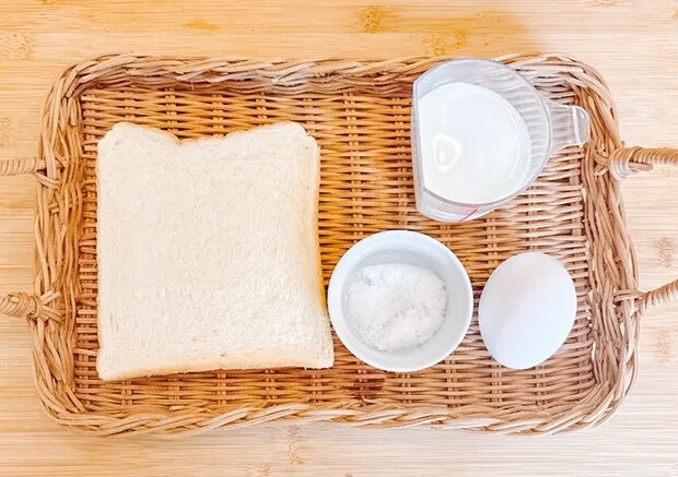 『焼かないフレンチトースト』の材料の写真（撮影：キジカク）