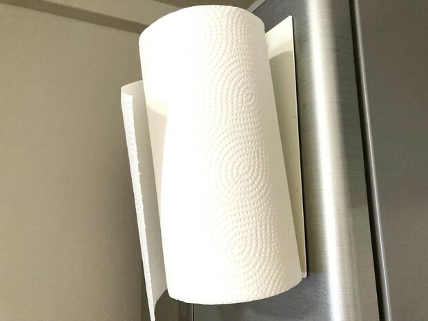 プラスチック容器についた油汚れの正しい落とし方　スポンジ不要の裏技【洗い方テク4選】