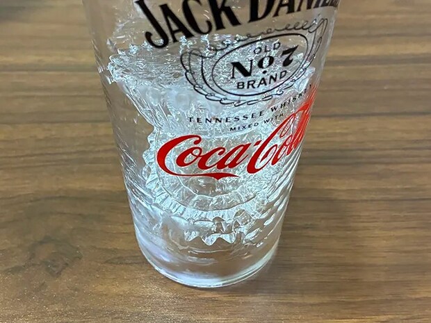氷が入ったグラス（撮影：grapeライフハック編集部）