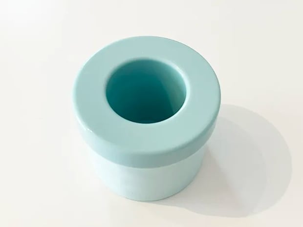 円柱型の容器の写真（撮影：grapeライフハック編集部）