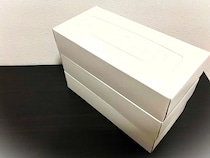 袋麺の収納はティッシュ箱にお任せ！　4か所切るだけの裏技に「早く知りたかった」【キッチン収納テク4選】