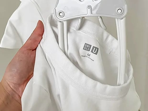 首元が「ヨレヨレになってる…」　洗濯のプロが教える！復活させる方法