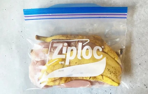鶏肉をバナナの皮で包んだ画像（撮影：エニママ）