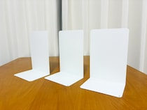 キッチン棚の救世主！　ブックエンド3枚を組み合わせる便利ワザに「ストレスが減った！」