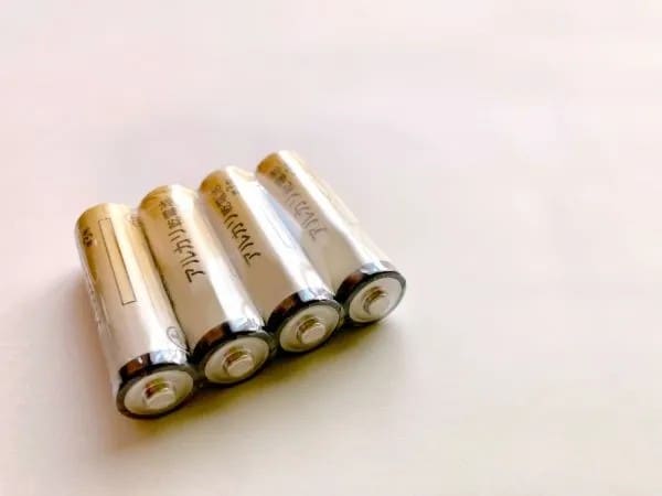 包装された乾電池