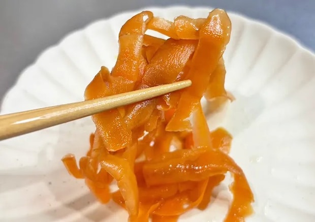 ニンジンの皮の浅漬けの写真（撮影：キジカク）